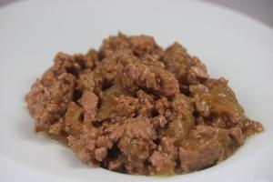 Filets in jelly or in gravy